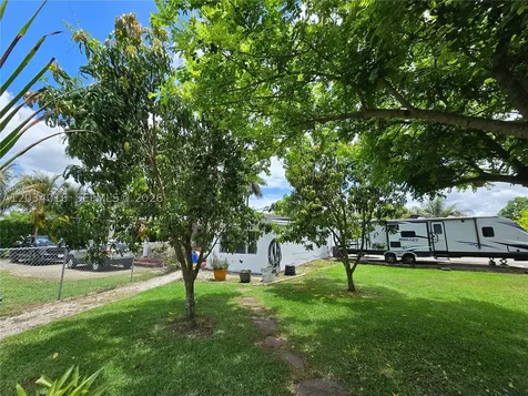 20595 SW 190th Street Miami FL 33187
