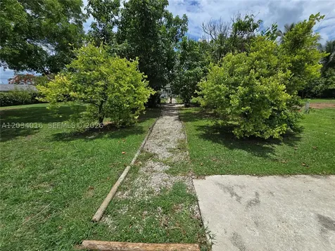 20595 SW 190th Street Miami FL 33187