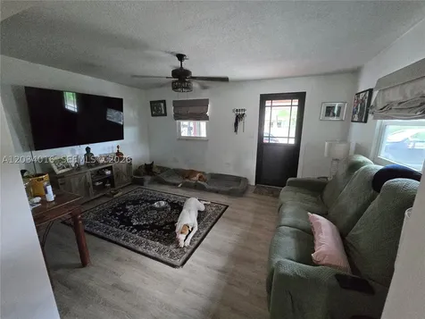 20595 SW 190th Street Miami FL 33187