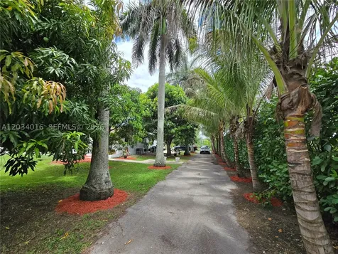 20595 SW 190th Street Miami FL 33187
