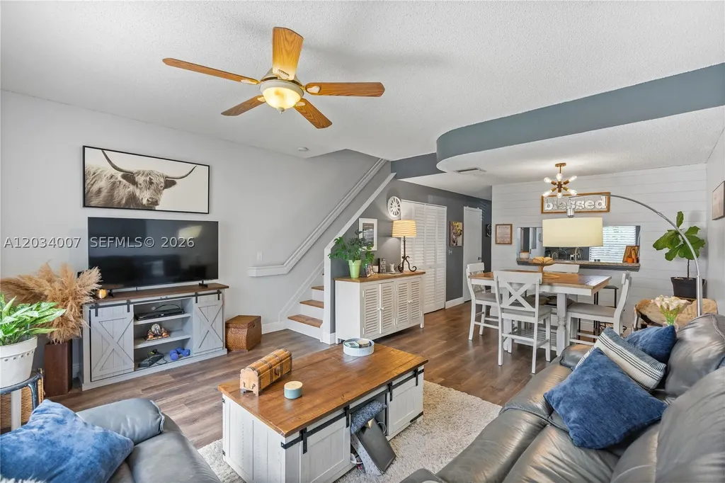 9928 NW 57th Manor Coral Springs FL 33076