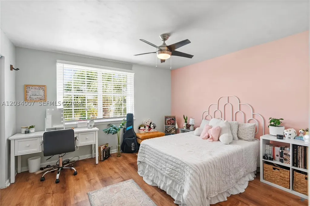 9928 NW 57th Manor Coral Springs FL 33076