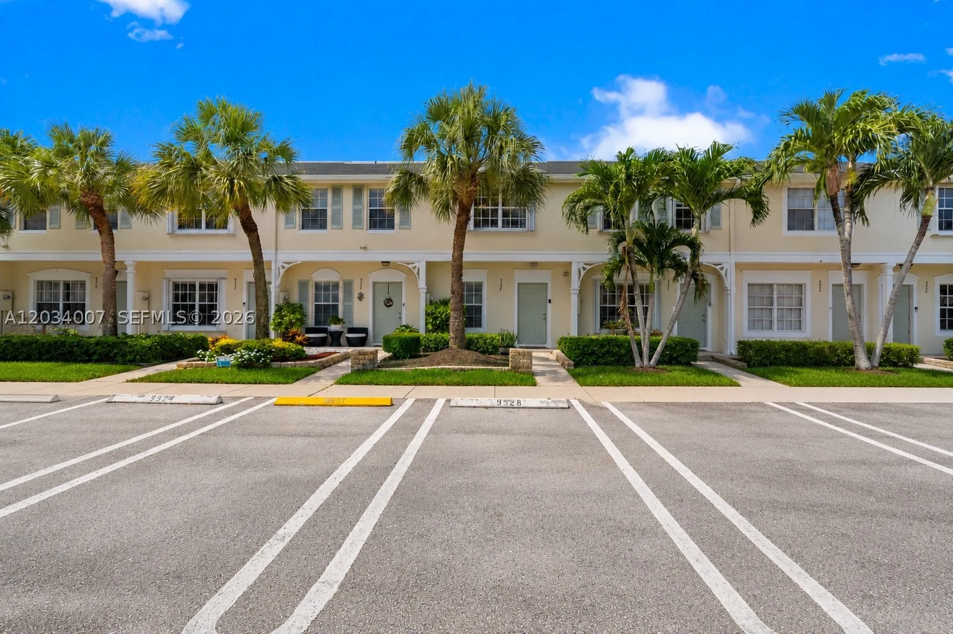 9928 NW 57th Manor Coral Springs FL 33076