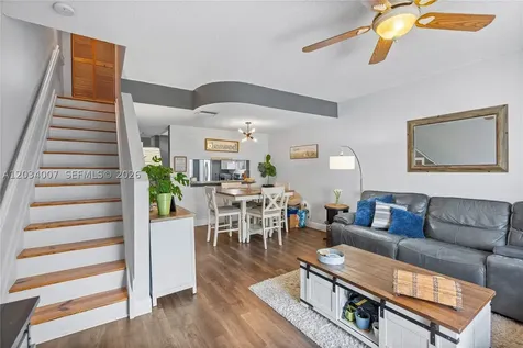 9928 NW 57th Manor Coral Springs FL 33076