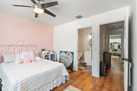 9928 NW 57th Manor Coral Springs FL 33076