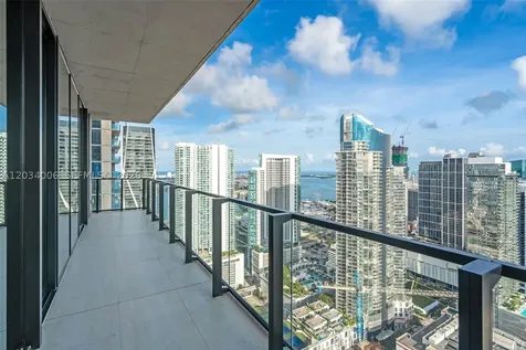 20 NE 11th Street Miami FL 33132