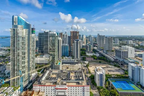 20 NE 11th Street Miami FL 33132