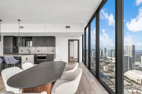 20 NE 11th Street Miami FL 33132