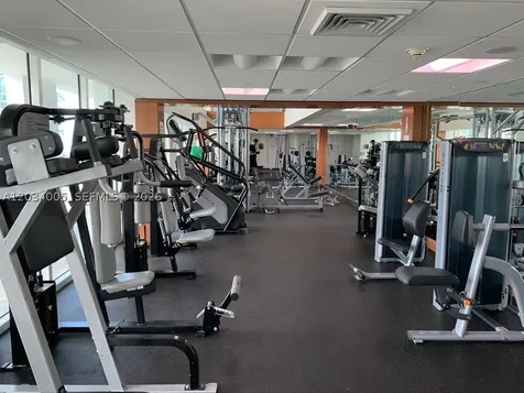 31 SE 5th Street Miami FL 33131