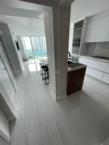 31 SE 5th Street Miami FL 33131