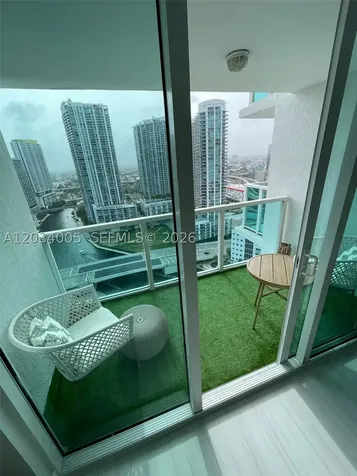 31 SE 5th Street Miami FL 33131