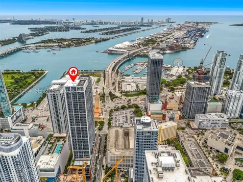 601 NE 1st Avenue Miami FL 33132