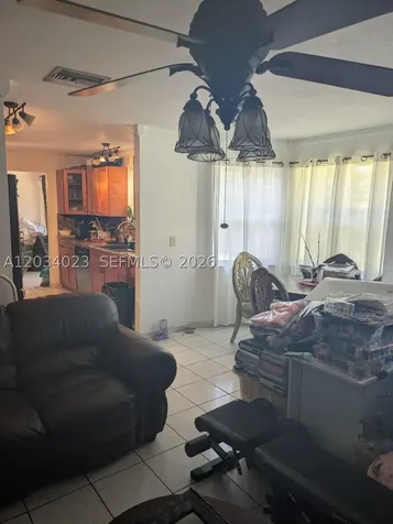 950 SW 95th Terrace Pembroke Pines FL 33025