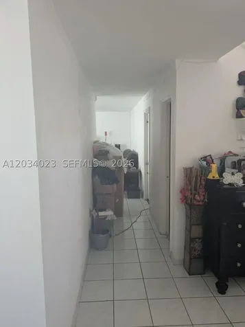 950 SW 95th Terrace Pembroke Pines FL 33025