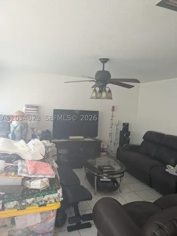 950 SW 95th Terrace Pembroke Pines FL 33025