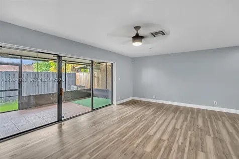 4430 NW 92nd Way Sunrise FL 33351
