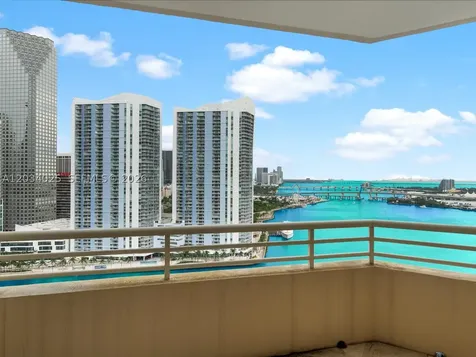 888 Brickell Key Miami FL 33131
