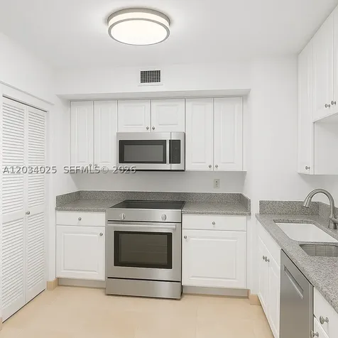 888 Brickell Key Miami FL 33131