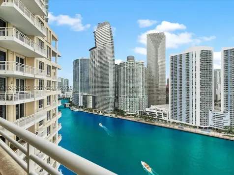 888 Brickell Key Miami FL 33131