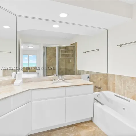 888 Brickell Key Miami FL 33131