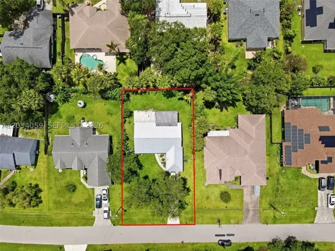 2350 SW Vardon Street Port St. Lucie FL 34953