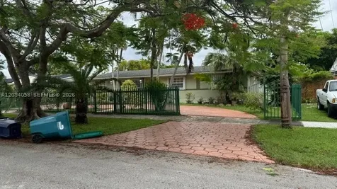 6081 SW 109th Court Miami FL 33173
