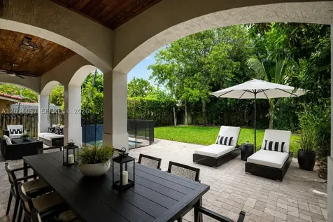 8919 NE 10th Avenue Miami FL 33138