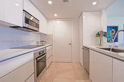 17201 Collins Avenue Sunny Isles Beach FL 33160