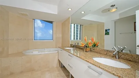 17201 Collins Avenue Sunny Isles Beach FL 33160