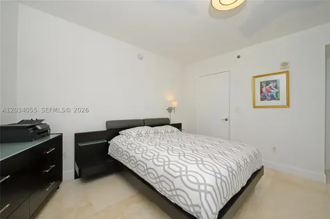 17201 Collins Avenue Sunny Isles Beach FL 33160