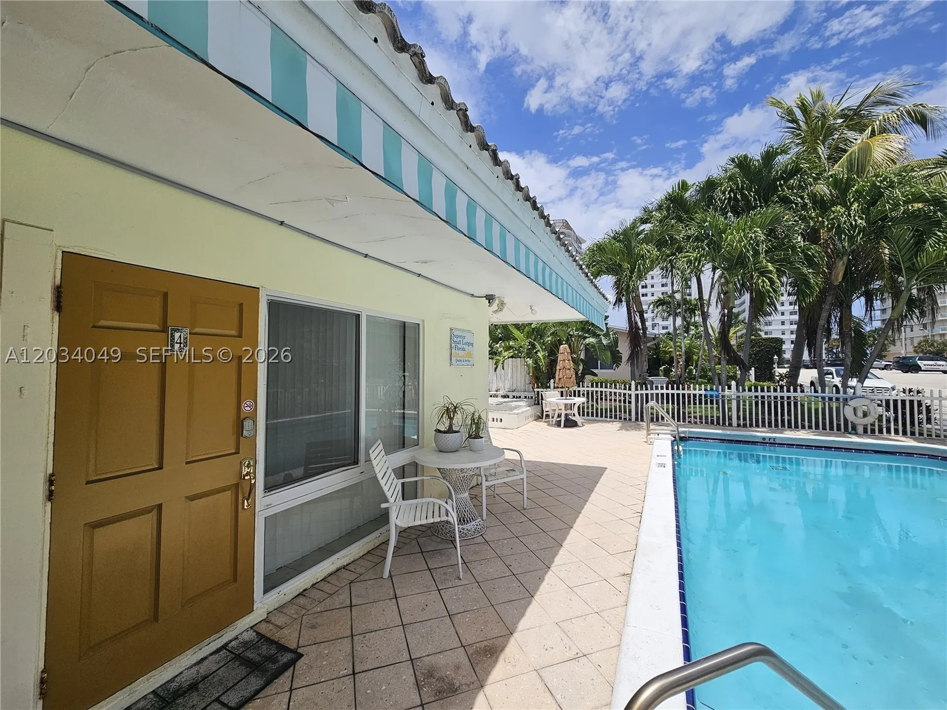 3217 NE 7th Place Pompano Beach FL 33062