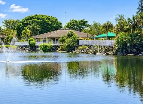 6521 SW 114th Avenue Miami FL 33173