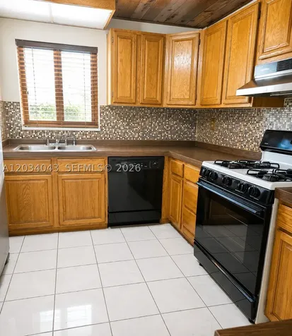 6521 SW 114th Avenue Miami FL 33173