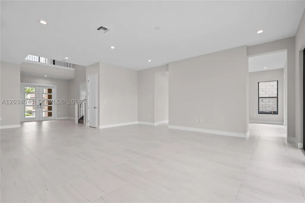 9523 Royal Woods Manor Boca Raton FL 33434