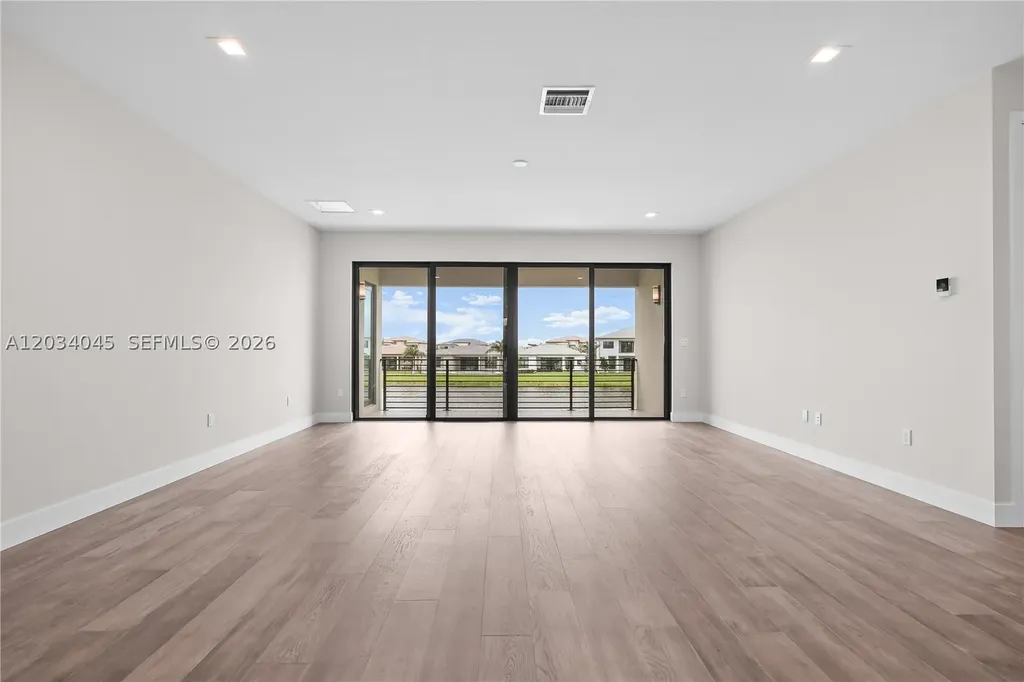 9523 Royal Woods Manor Boca Raton FL 33434