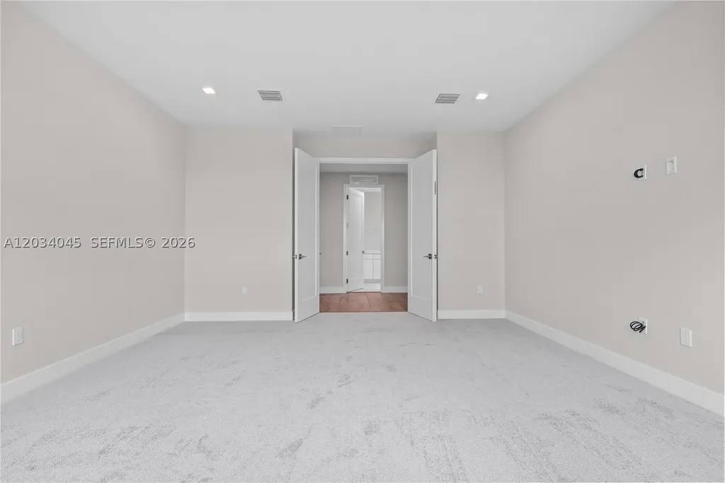 9523 Royal Woods Manor Boca Raton FL 33434