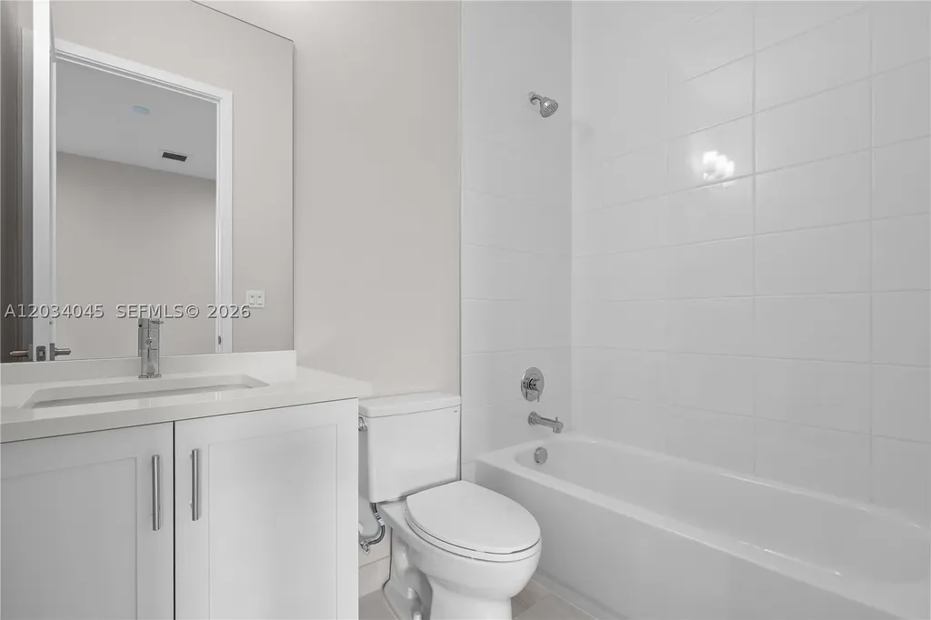 9523 Royal Woods Manor Boca Raton FL 33434