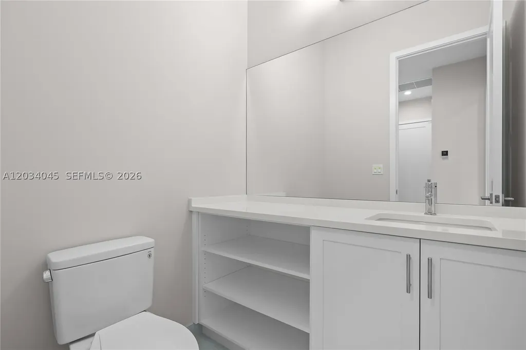 9523 Royal Woods Manor Boca Raton FL 33434