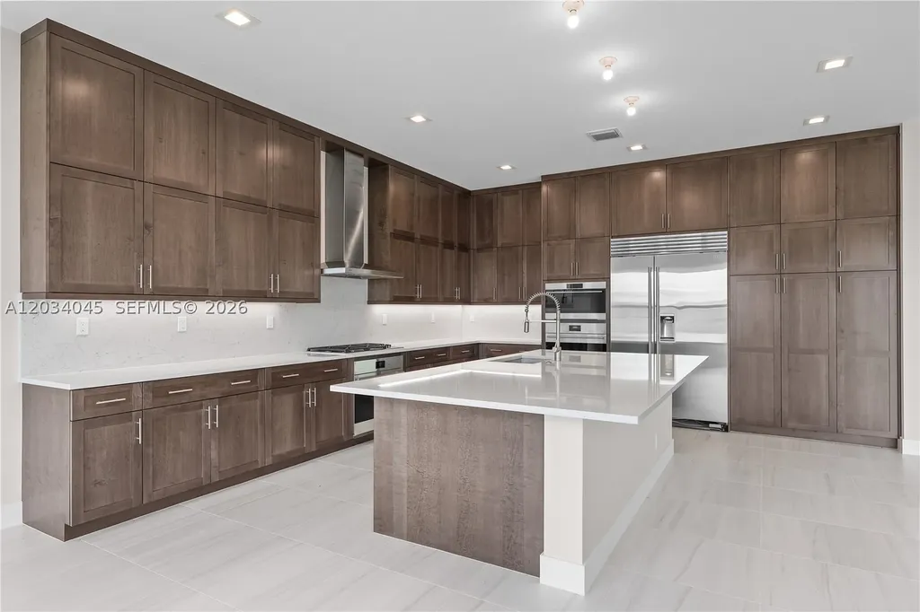 9523 Royal Woods Manor Boca Raton FL 33434