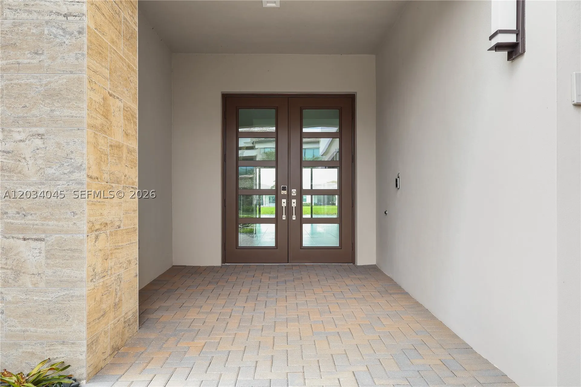 9523 Royal Woods Manor Boca Raton FL 33434