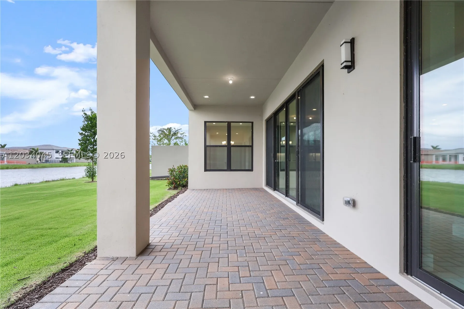 9523 Royal Woods Manor Boca Raton FL 33434