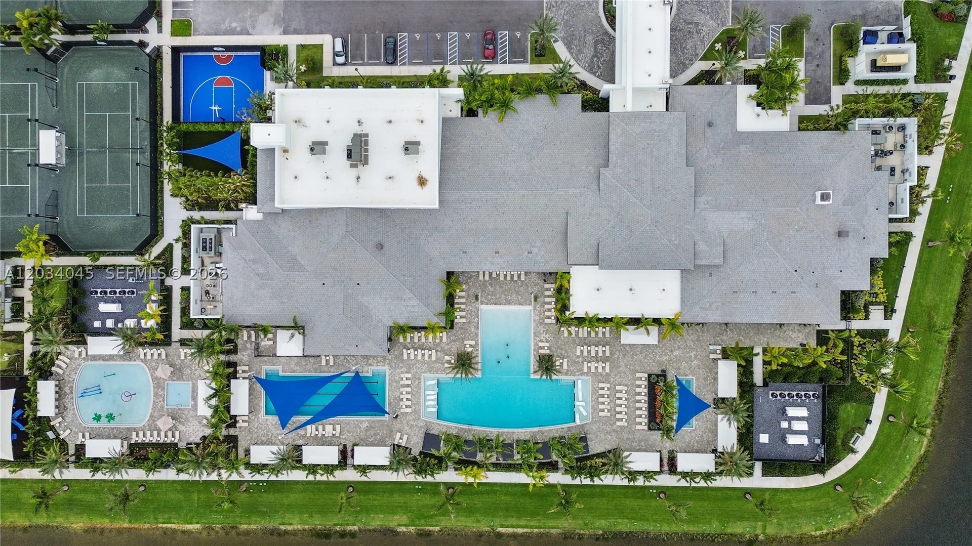 9523 Royal Woods Manor Boca Raton FL 33434