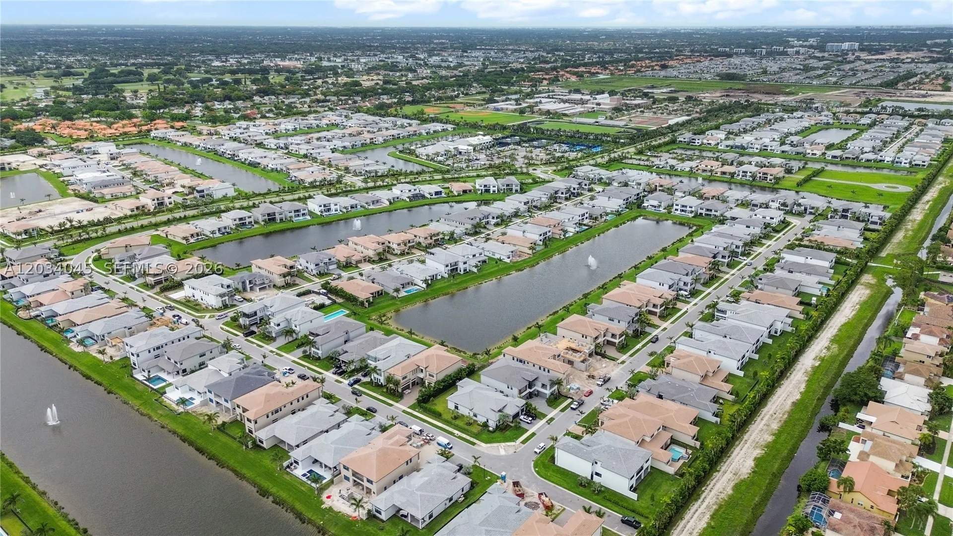 9523 Royal Woods Manor Boca Raton FL 33434
