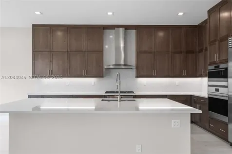 9523 Royal Woods Manor Boca Raton FL 33434