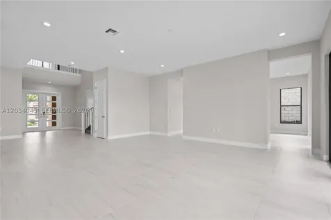 9523 Royal Woods Manor Boca Raton FL 33434