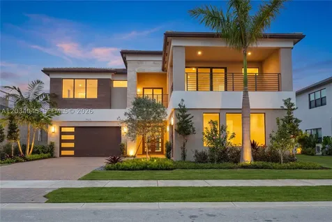 9523 Royal Woods Manor Boca Raton FL 33434