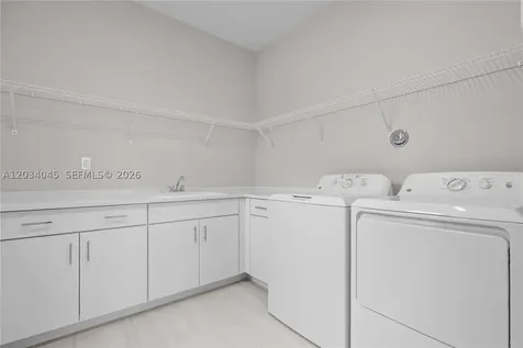 9523 Royal Woods Manor Boca Raton FL 33434