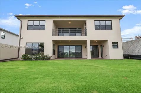 9523 Royal Woods Manor Boca Raton FL 33434