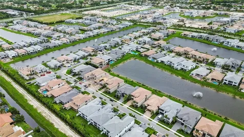 9523 Royal Woods Manor Boca Raton FL 33434