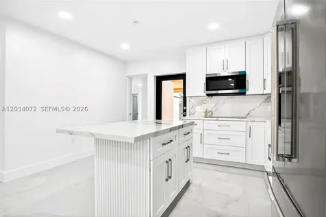 9290 NW 32nd Ct Road Miami FL 33147